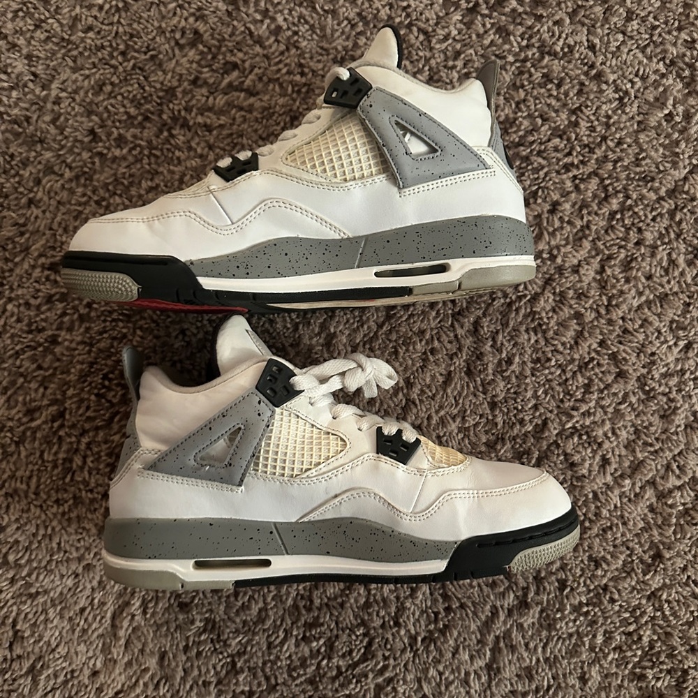 Jordan 4 “white cement”